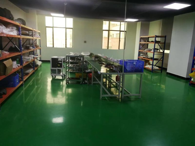 Guangzhou Lizhirun Technology Development Co., Ltd Hersteller Produktionslinie